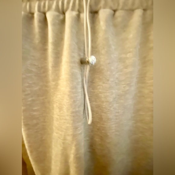 Fashinova size large - Picture 3 of 4